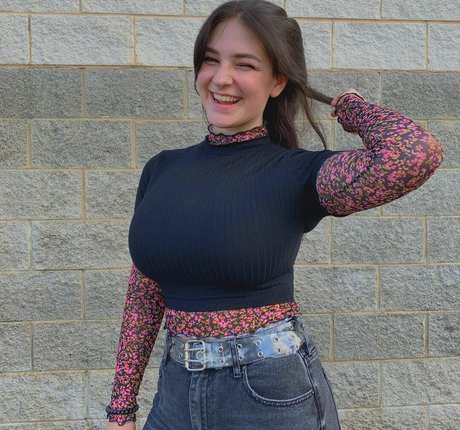 Sarah Lynne Marie