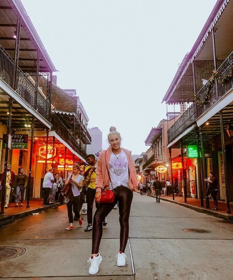 Caroline Wall