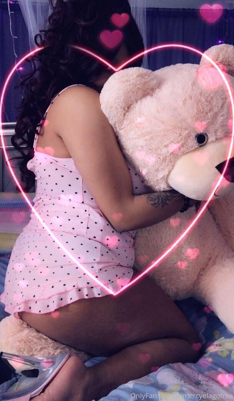 Photo nue de fuite OnlyFans de Xmercyelagofree