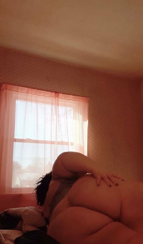 Photo nue de fuite OnlyFans de Thebbwarabellarose