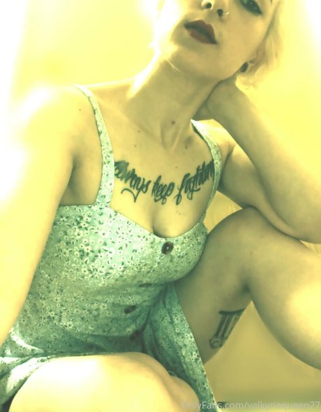 Photo nue de fuite OnlyFans de Valkyriequeen27