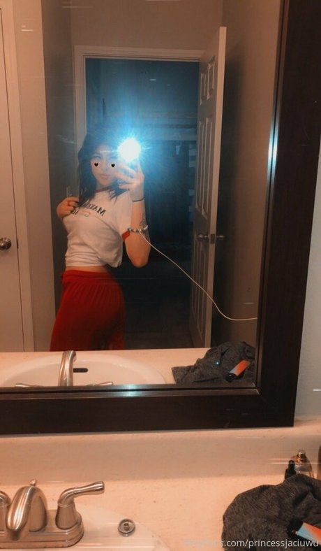Photo nue de fuite OnlyFans de Jacikitten