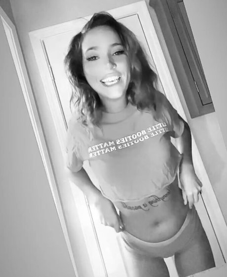 Taylor Weeks