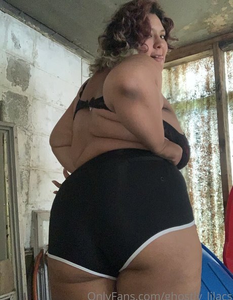 Photo nue de fuite OnlyFans de Ghostlylilacs