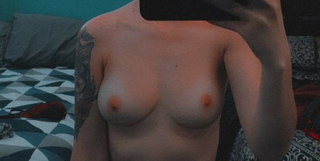 Photo nue de fuite OnlyFans de Xoxoashleym