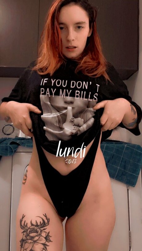 Photo nue de fuite OnlyFans de Miniloupxxx