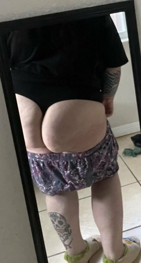 Photo nue de fuite OnlyFans de Naughtynursechristine