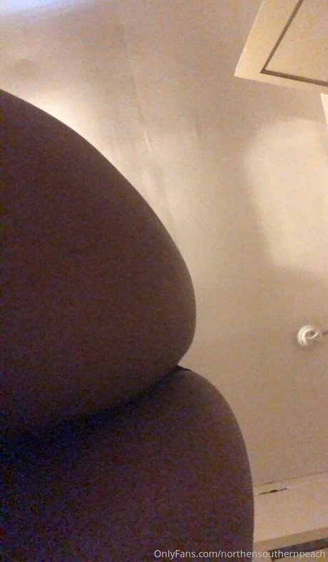 Photo nue de fuite OnlyFans de Northernsouthernpeach