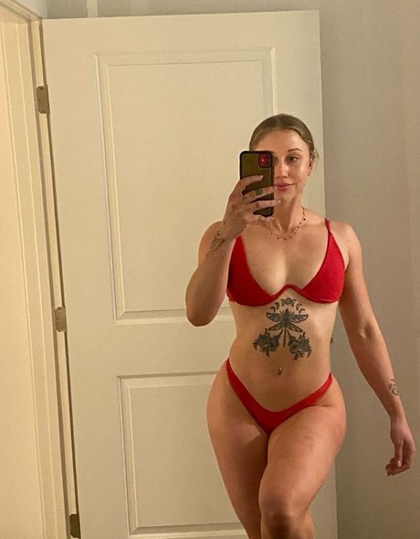 Photo nue de fuite OnlyFans de Mslunarose