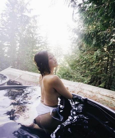 Photo nue de fuite OnlyFans de Karen Fukuhara