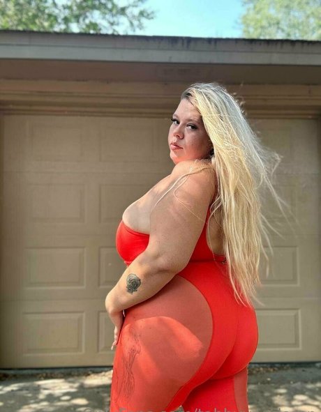 TabbyVonDAMN