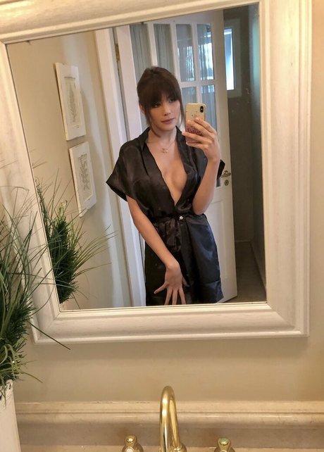 Photo nue de fuite OnlyFans de Yumiiangel