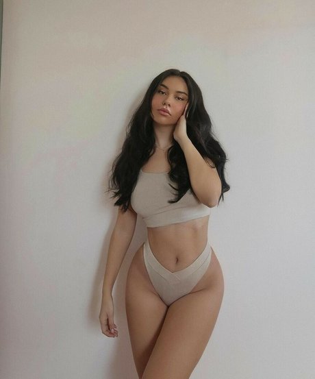 Photo nue de fuite OnlyFans de Doina Barbaneagra