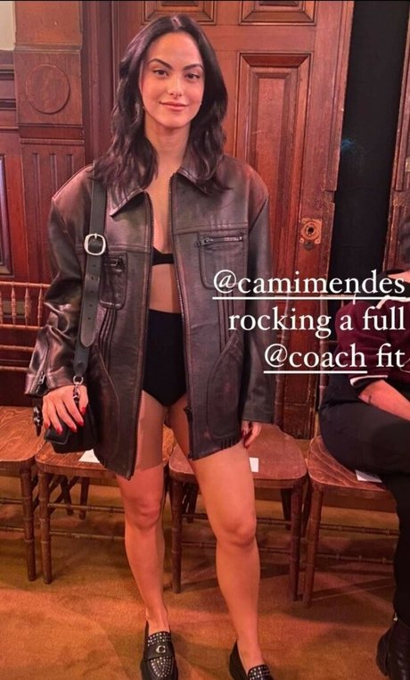 Camila Mendes
