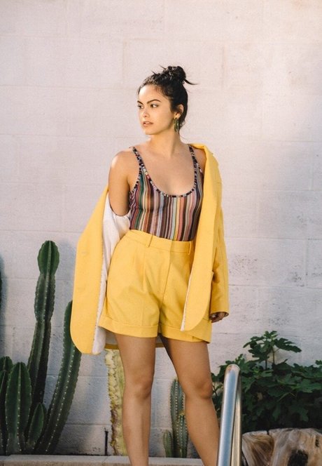 Camila Mendes