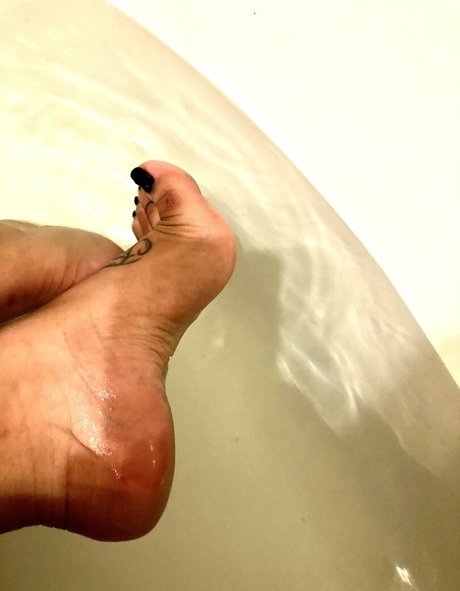 Photo nue de fuite OnlyFans de Tsunamimami