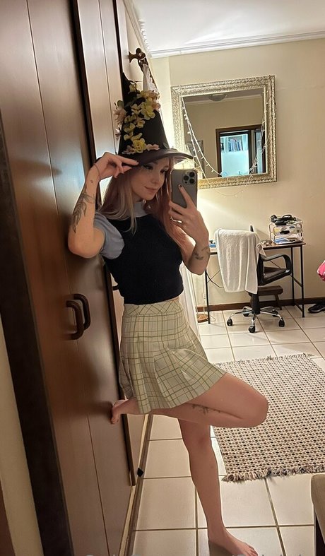Photo nue de fuite OnlyFans de Flavia Sayuri