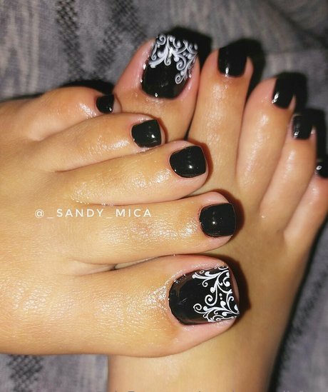 Sandysmallfeet