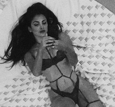 Photo nue de fuite OnlyFans de Sua Latina