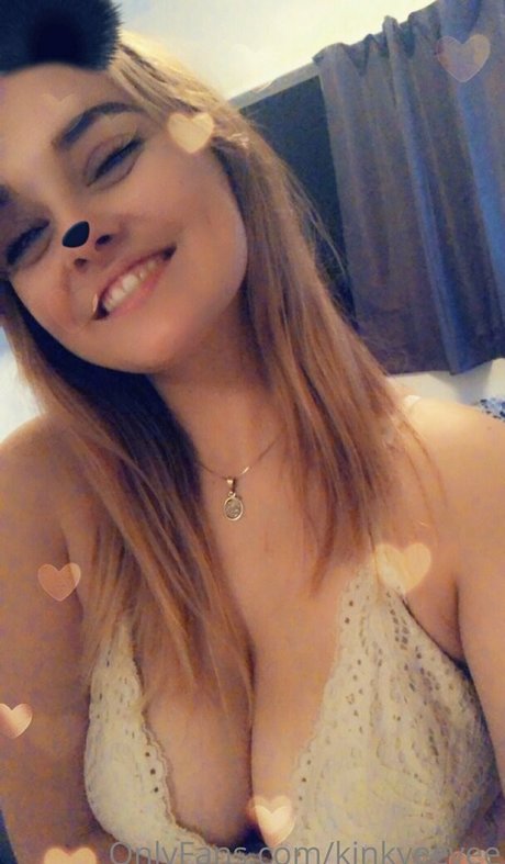 Photo nue de fuite OnlyFans de Kinkyeevee