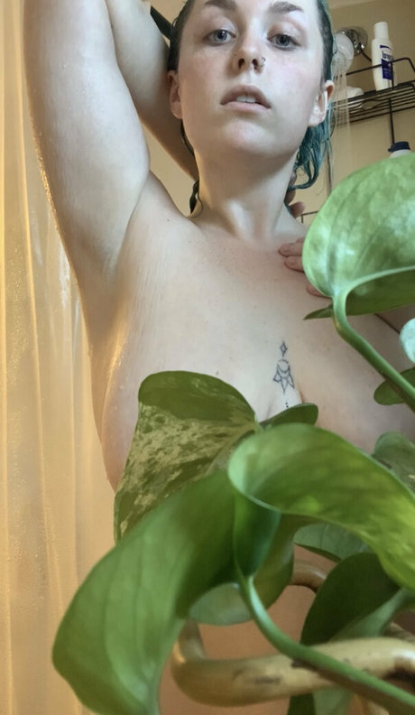 Yourbbygirlselmoon