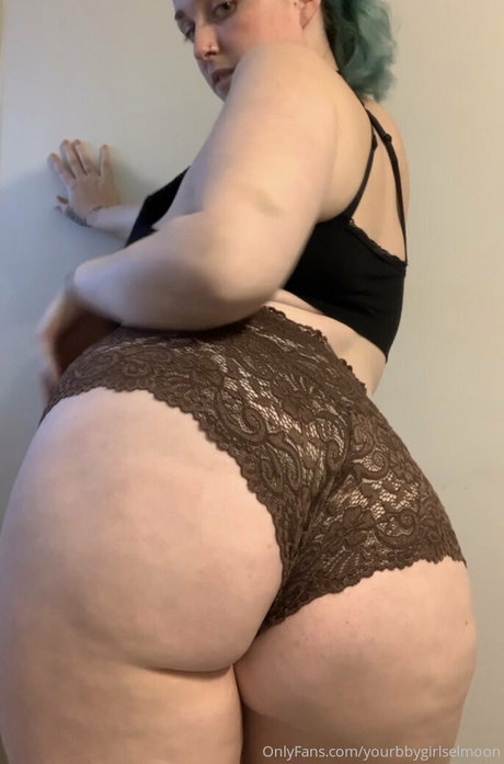 Yourbbygirlselmoon