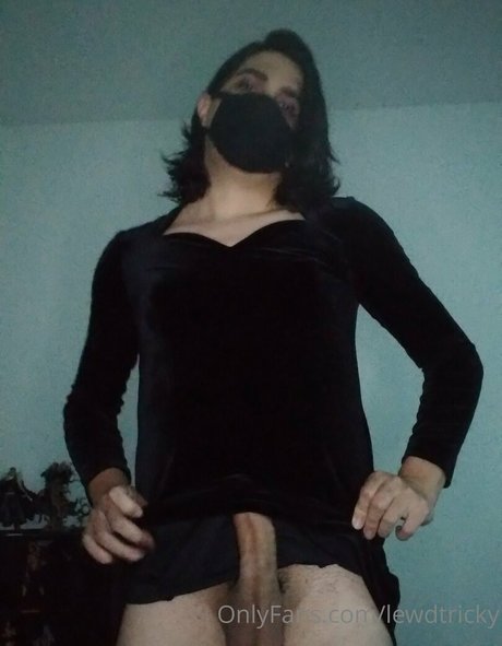 Photo nue de fuite OnlyFans de Lewdtricky