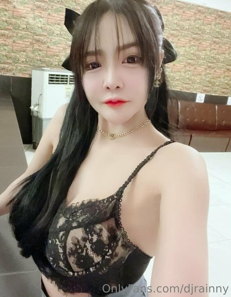 Photo nue de fuite OnlyFans de Djrainny