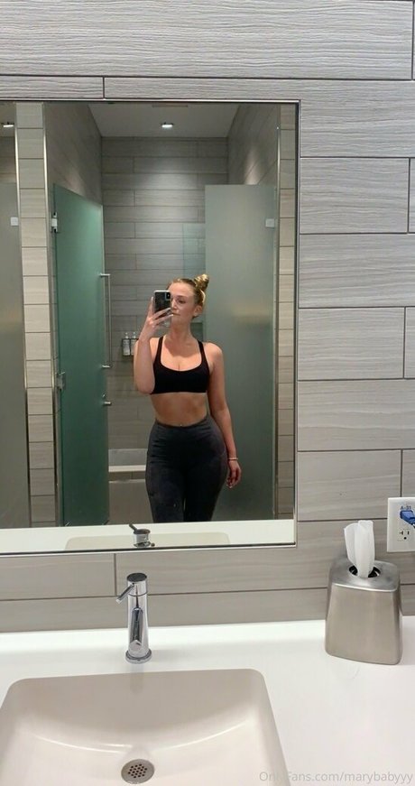 Photo nue de fuite OnlyFans de Wellnesswithmary