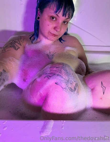 Photo nue de fuite OnlyFans de Thedovahslt