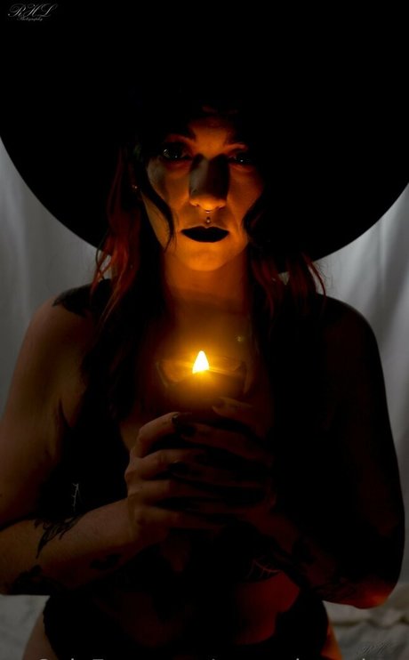 Photo nue de fuite OnlyFans de Mourningglory