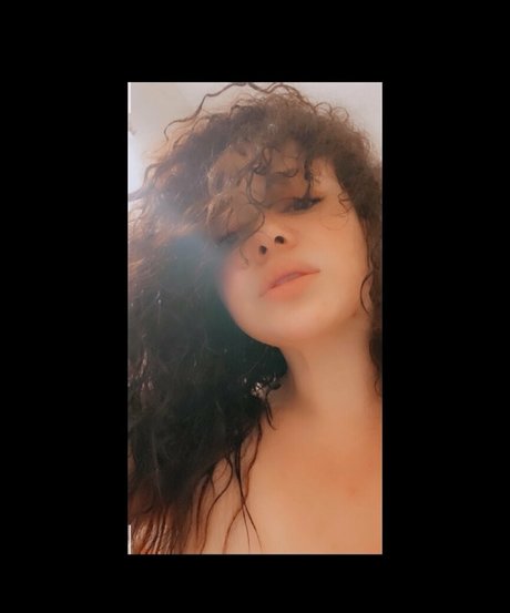 Photo nue de fuite OnlyFans de Sanaesosexy