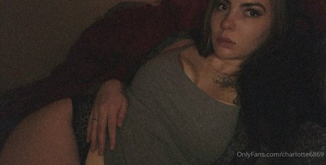 Photo nue de fuite OnlyFans de Charlotte6869