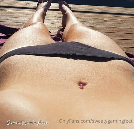 Photo nue de fuite OnlyFans de Sweatygamingfeet