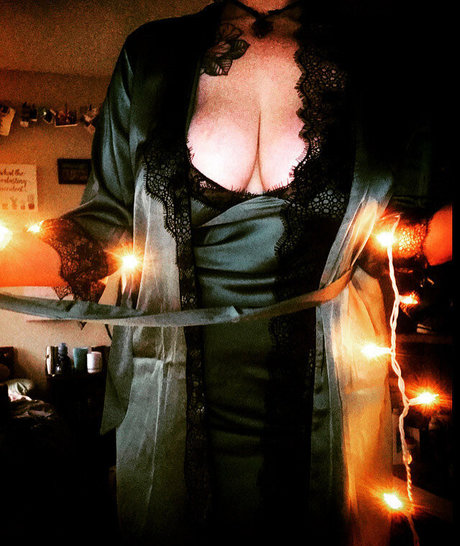 Photo nue de fuite OnlyFans de Crazyplantlady