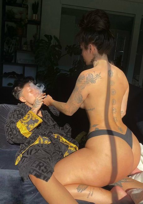 Photo nue de fuite OnlyFans de Mamacito