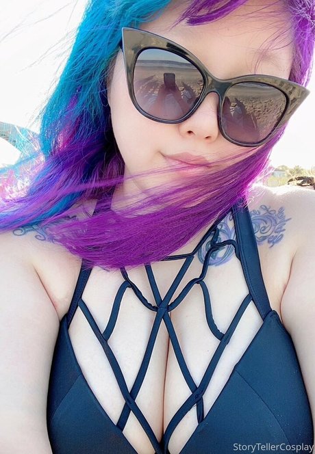 Photo nue de fuite OnlyFans de Storytellercosplay