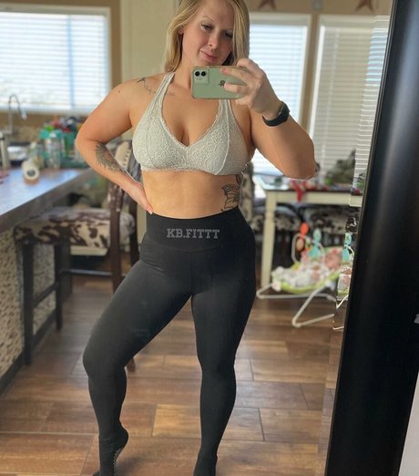 Photo nue de fuite OnlyFans de Kendrabfit