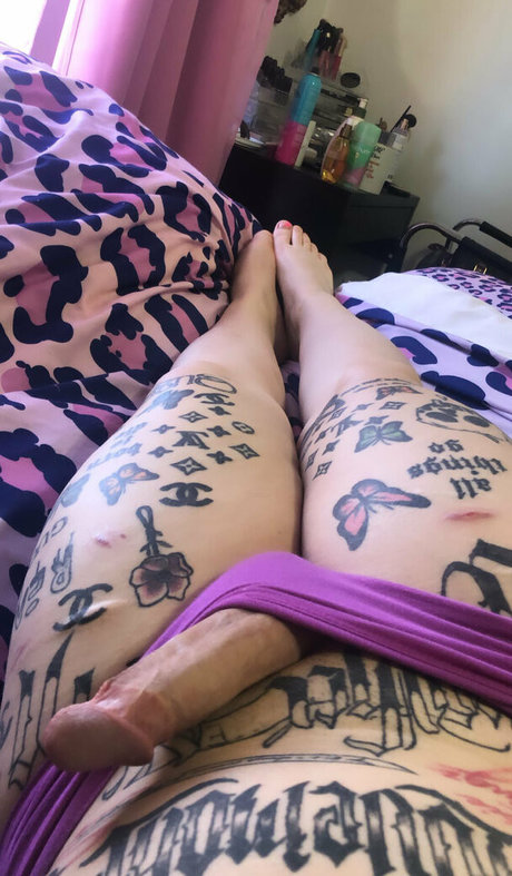 Photo nue de fuite OnlyFans de Misstinyangel