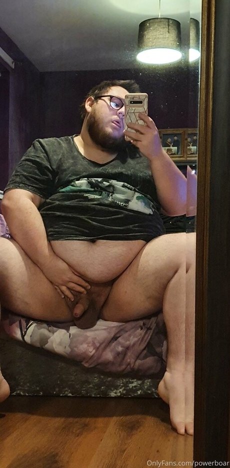 Photo nue de fuite OnlyFans de Powerboar