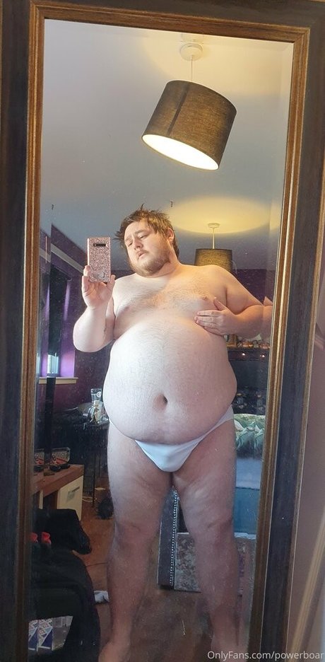 Photo nue de fuite OnlyFans de Powerboar