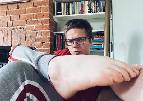 Photo nue de fuite OnlyFans de Softboyfeetx