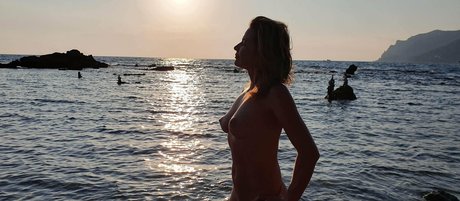 Photo nue de fuite OnlyFans de Carinamoreschi