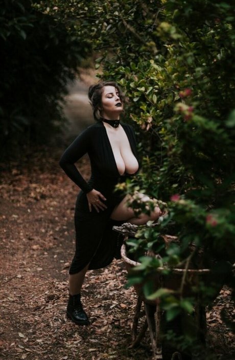 Photo nue de fuite OnlyFans de Aimee Leigh