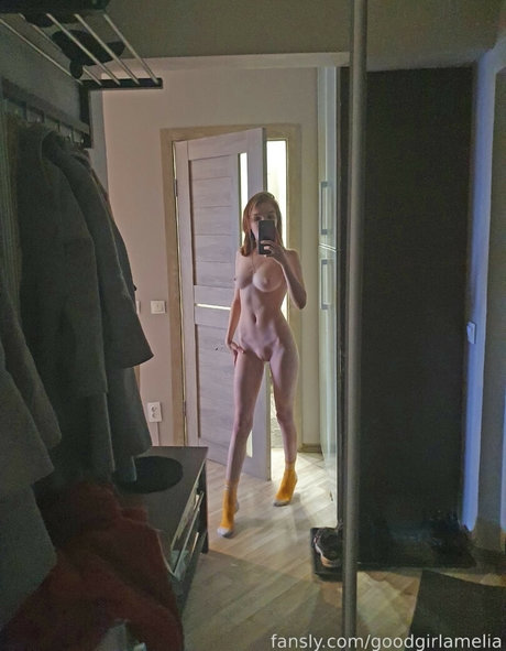 Photo nue de fuite OnlyFans de Goodgirlamelia