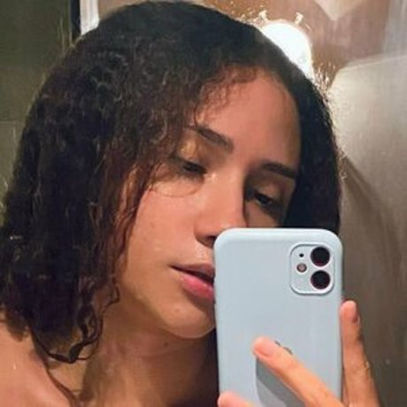 Photo nue de fuite OnlyFans de Hoelessbian
