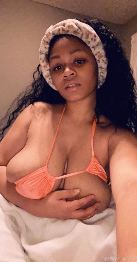 Photo nue de fuite OnlyFans de Ashley Zee