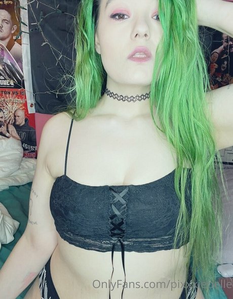 Pixxxiebelle