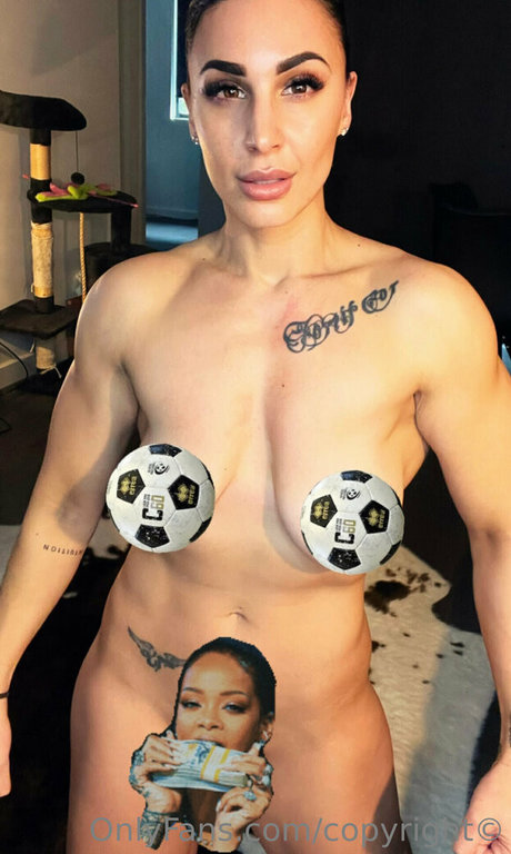 Photo nue de fuite OnlyFans de Amanda Micallef