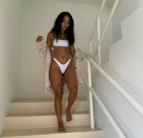 Sharnyceballos